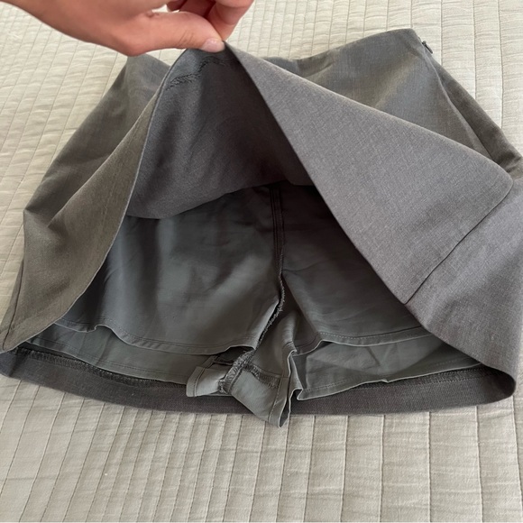 A&F Scarlett Mini Skort - Picture 4 of 7